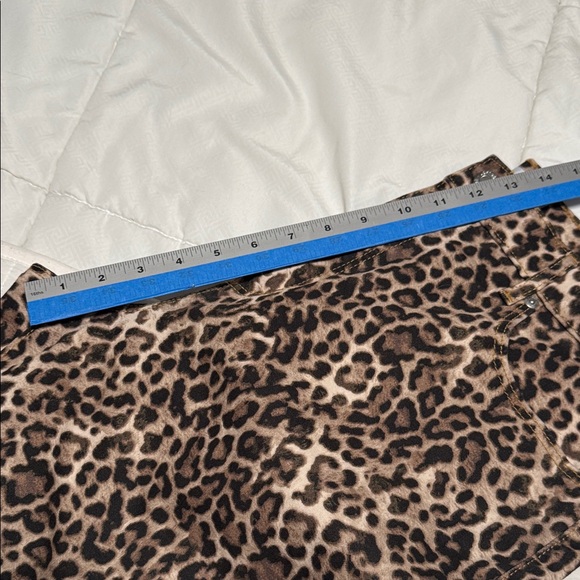 LOFT Leopard Print Wide Leg Jeans - Picture 5 of 13